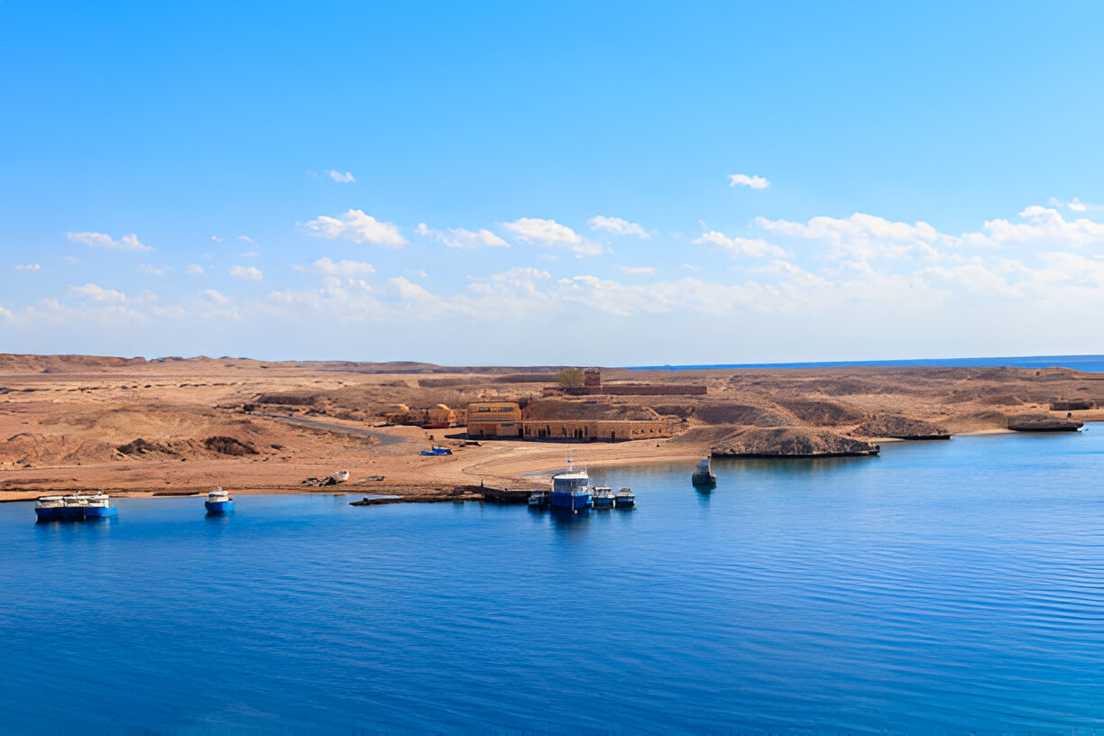 Pyramids to Siwa